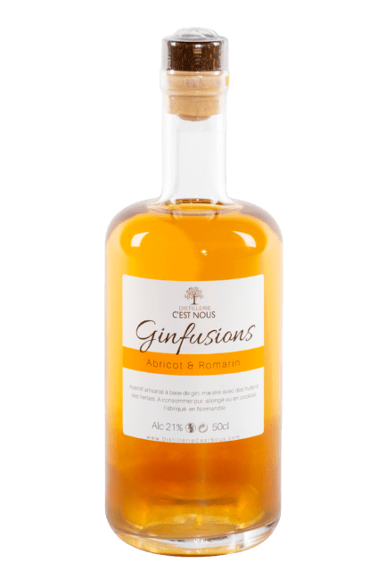 Bouteille de Gin Français Ginfusions abricot romarin de la distillerie C'est Nous