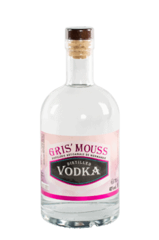 Bouteille de vodka française de la distillerie Gris Mouss