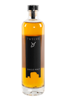Bouteille de whisky Français single malt Basalte de la distillerie Twelve