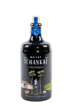 Bouteille de Whisky Tchankat. Whisky Français produit principalement à base de maïs.