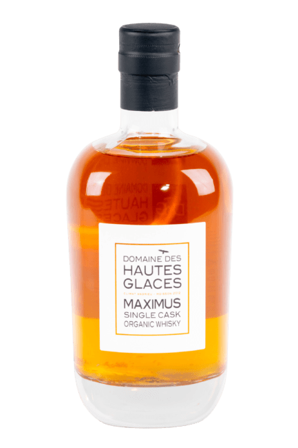 Ce Whisky français Maximus est un single malt proposé par le Domaine des Hautes Glaces. Il est conçu à partir des orges de la moisson 2012 d’une seule parcelle.